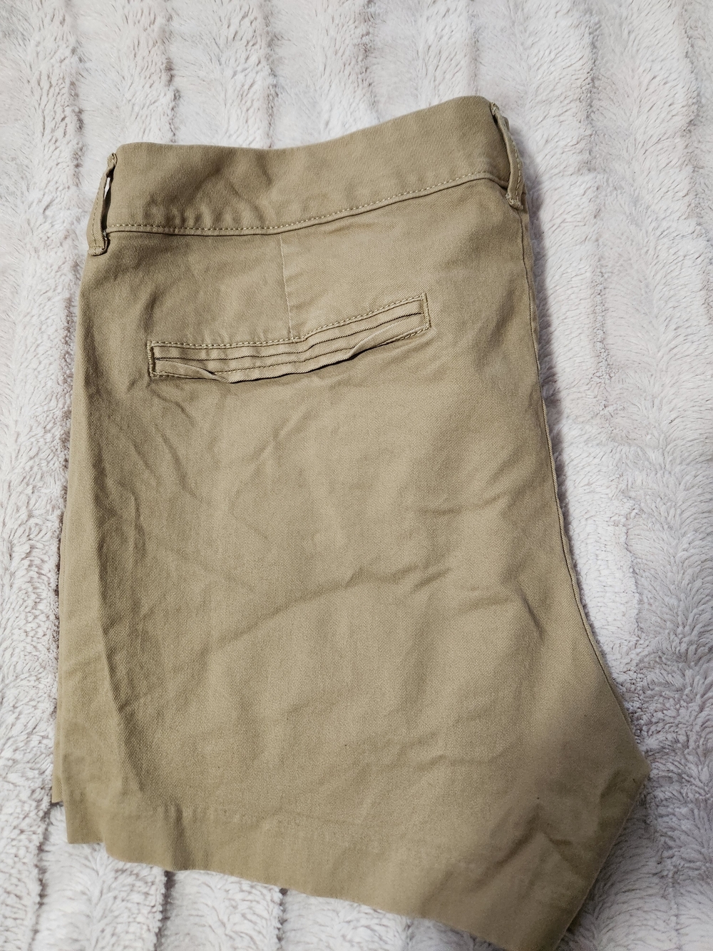 Old Navy Women's Pixie Shorts - Light Khaki